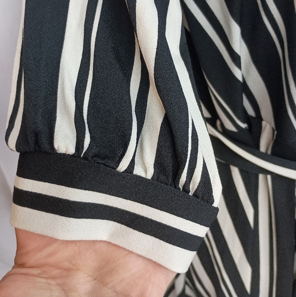 2/$30 H&M‎ Black and White Striped Elegant Stretchy Wrap Tie Dress (#1,563) - Picture 5 of 8